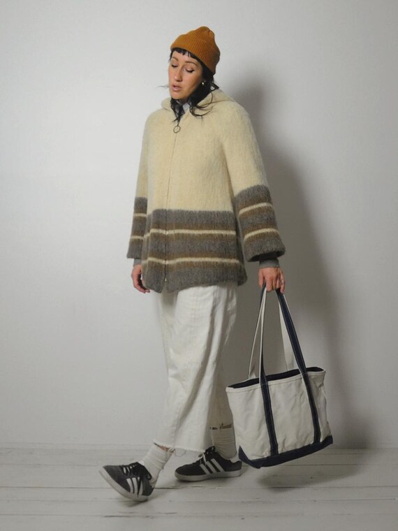 1970's Icelandic Trapeze Coat - image 5