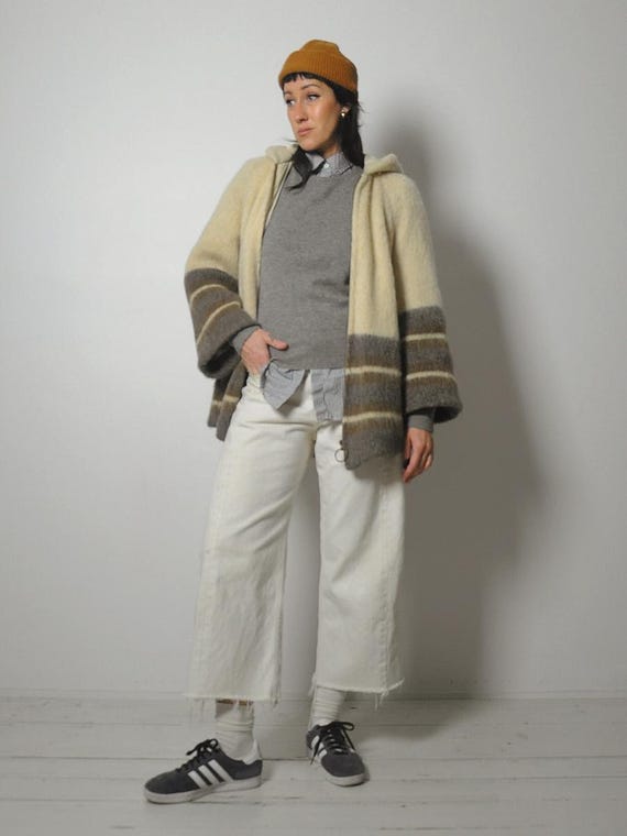 1970's Icelandic Trapeze Coat - image 4