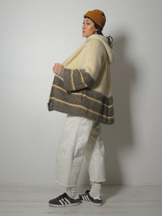 1970's Icelandic Trapeze Coat - image 7