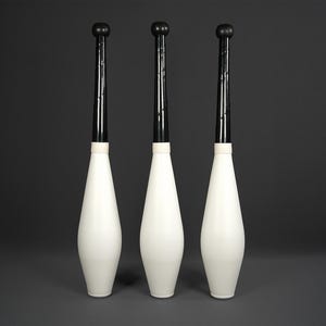 Juggling Clubs (K8)