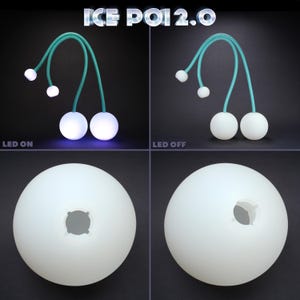 Pode incluir: Imagem de um conjunto de bolas poi brancas brilhantes com cordas turquesa, rotuladas como "ICE POI 2.0". A imagem mostra o poi com as luzes LED ligadas e desligadas, e close-ups das bolas. As bolas são redondas e têm um buraco.