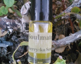 Decaying Plantation fragrance (Spanish moss, cypress, blackcurrant, sweet basil)