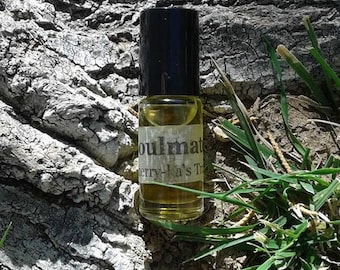 New Moon fragrance (oakmoss, labdanum, Black Mission fig)