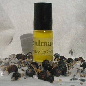 Katana fragrance, favored by people named Michonne (suede, lavender, honey, amber)