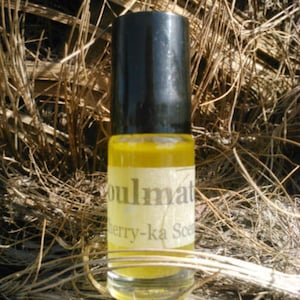 The Dark Vines fragrance (sandalwood, labdanum, benzoin)