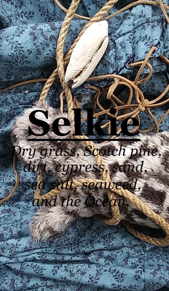 Selkie fragrance (Grass, Scotch pine, dirt, cypress, sand, sea salt, seaweed, ocean)