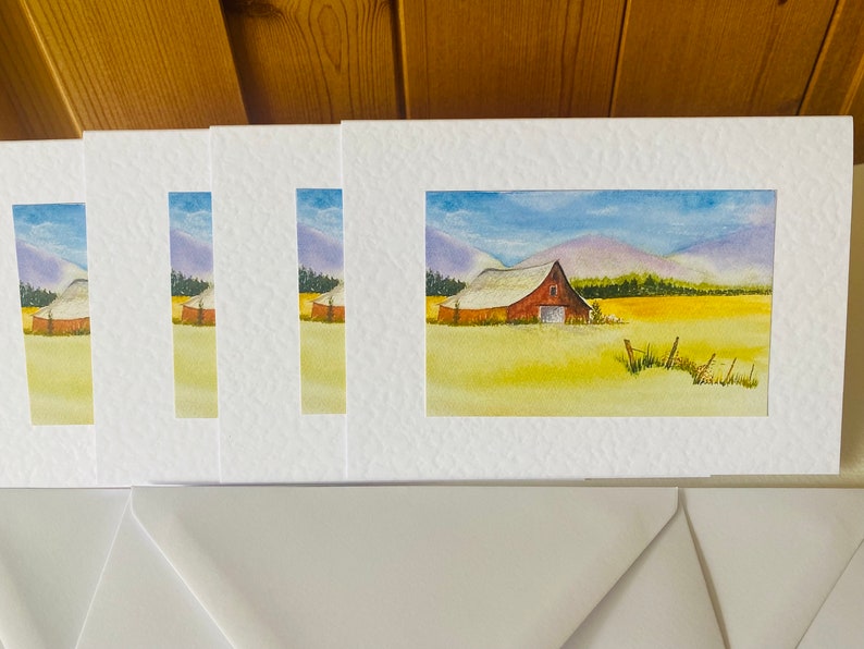 Red Barn in Summer fields Handmade Watercolour Cards imagem 3