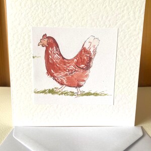 ein kleines rotes Huhn - eine niedliche handgemachte Aquarell Grußkarte