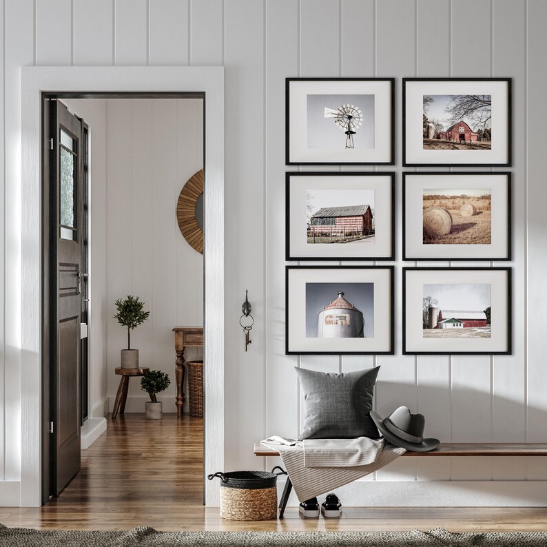 Modern Farmhouse Print Set Wall Art. Rustic Country Wall Art for American Farmhouse Decor. Artistic Textured Barn Landscape Prints. imagem 4