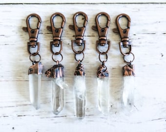 Quartz crystal keychain | Raw crystal keychain | Quartz crystal key clip | Raw quartz key chain | Rock quartz keychain | Raw mineral gift