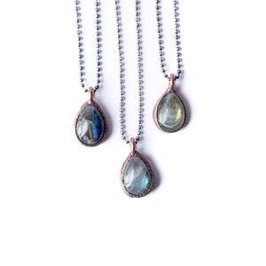 Labradorite necklace | Teardrop Labradorite Pendant | Electroformed mineral jewelry | Organic stone jewelry | Feldspar Necklace
