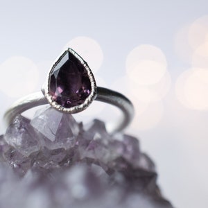VERKOOP Zilveren Amethist statement ring | Amethist traanring | Zilveren amethistring| Ruwe amethist | Zilveren Amethistring