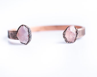 Rose Quartz Cuff Bracelet | Rough Rose quartz Cuff Bracelet | Raw Rosequartz jewelry | Raw Rose Quartz Crystal Jewelry | Copper Bracelet