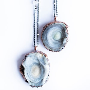 Collier calcédoine | Collier cristal calcédoine | Rose calcédoine | Calcédoine Rose Druzy | Grand collier druzy