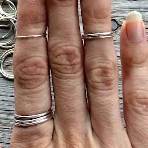 Sterling silver stacking ring | Dainty silver midi rings | Tiny mid finger rings | Little sterling silver stacking rings | Knuckle ring