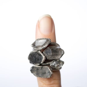 TIBETAN crystal ring | Raw anthraxolite crystal ring | Double terminated quartz ring | Crystal quartz ring | Rough stone ring |