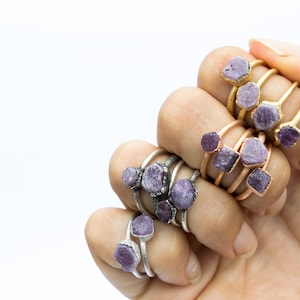 VENTA anillo de rubí / Anillo de apilamiento de rubí rojo / Joyería de rubí real / Anillo de rubí natural / Anillo de apilamiento de rubí áspero / Anillo de piedra preciosa cruda