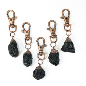 Tektite keychain | Raw crystal keychain | Tektite crystal key clip | Moonrock keychain | galactic gift | Tektite stone keychain | nerdy gift