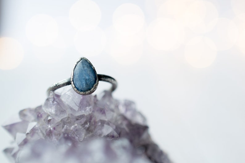 Oxidized Silver Kyanite ring Blue Kyanite ring Electroformed Kyanite ring Kyanite mineral ring Kyanite healing crystal jewelry image 2