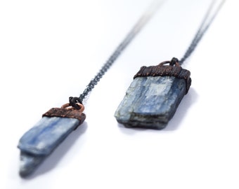 Collier Pendentif Kyanite Bleu Brut Naturel électroformé MAISW Avec Chaîne - Neuf Avec étiquettes