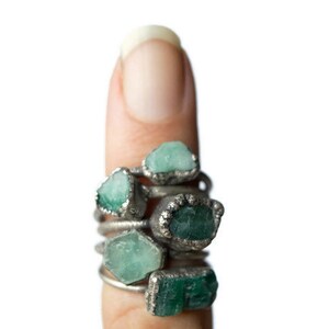 Rough emerald ring | Raw Emerald birthstone ring | Raw stone jewelry | Raw emerald jewelry | Raw emerald ring | May birthstone jewelry