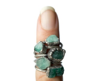 Rough emerald ring | Raw Emerald birthstone ring | Raw stone jewelry | Raw emerald jewelry | Raw emerald ring | May birthstone jewelry