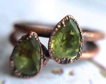 Green Peridot ring | Faceted peridot stacking ring | Copper & peridot stack ring | Electroformed jewelry | Organic Faceted stone jewelry