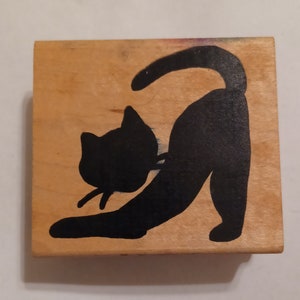 Sello de goma vintage montado en madera con silueta de gato y gatito de Hot Potato kitten meow