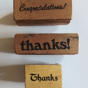 3 RARE merci ! et félicitations ! Tampons en caoutchouc montés sur bois vintage par Rubber Stamps of America and PSX des années 1980