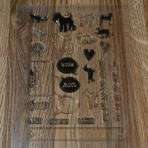 Dackel Hund & Katze Welpe Acrylstempel Haustier Zitate selten HTF Hot Dog it's your Birthday Cat's Miau