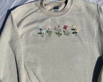 flower monogram embroidered sweatshirt