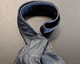 Leather Japanese Knot Purse