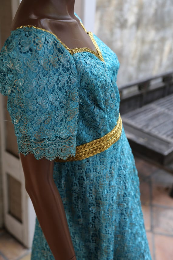 BLUE AND GOLD Vintage 1960s Dress 60s Beautiful R… - image 9