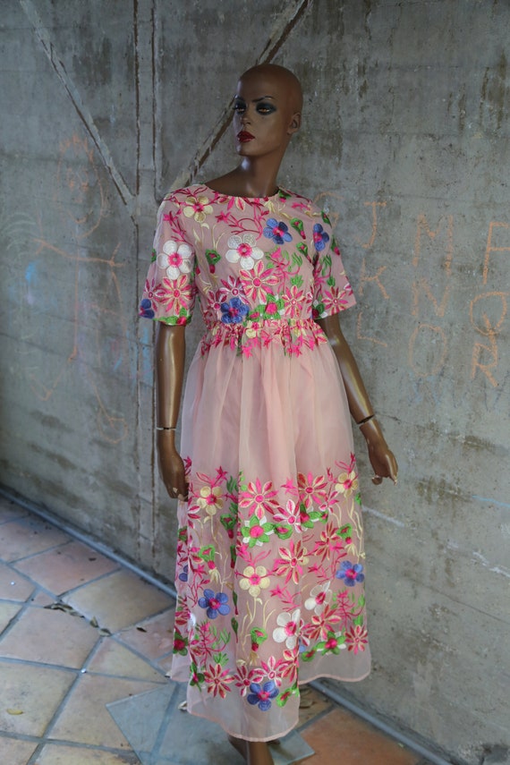 Pretty Floral Boho Dress Embroidered 1990s