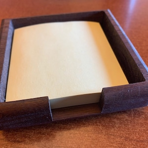 Note holder for 3x3 sticky notes
