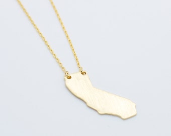 California gold plated necklace pretty, lovely, cute jewelry