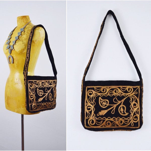 Black Velvet Indian Bag // 70s vintage Velvet Purse 1970s DEADSTOCK India boho hippie GYPSY gold embroidery Handbag bohemian shoulder bag