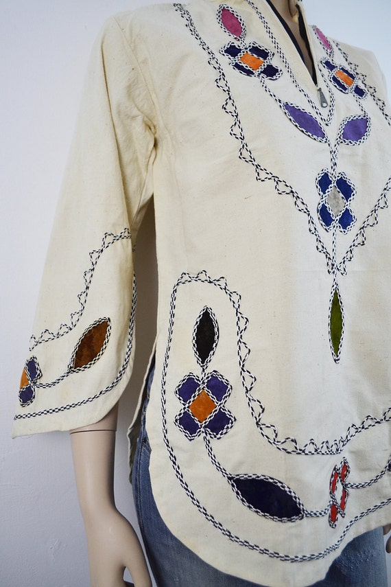 60s vintage Indian Tunic with Velvet felt patch 7… - image 3