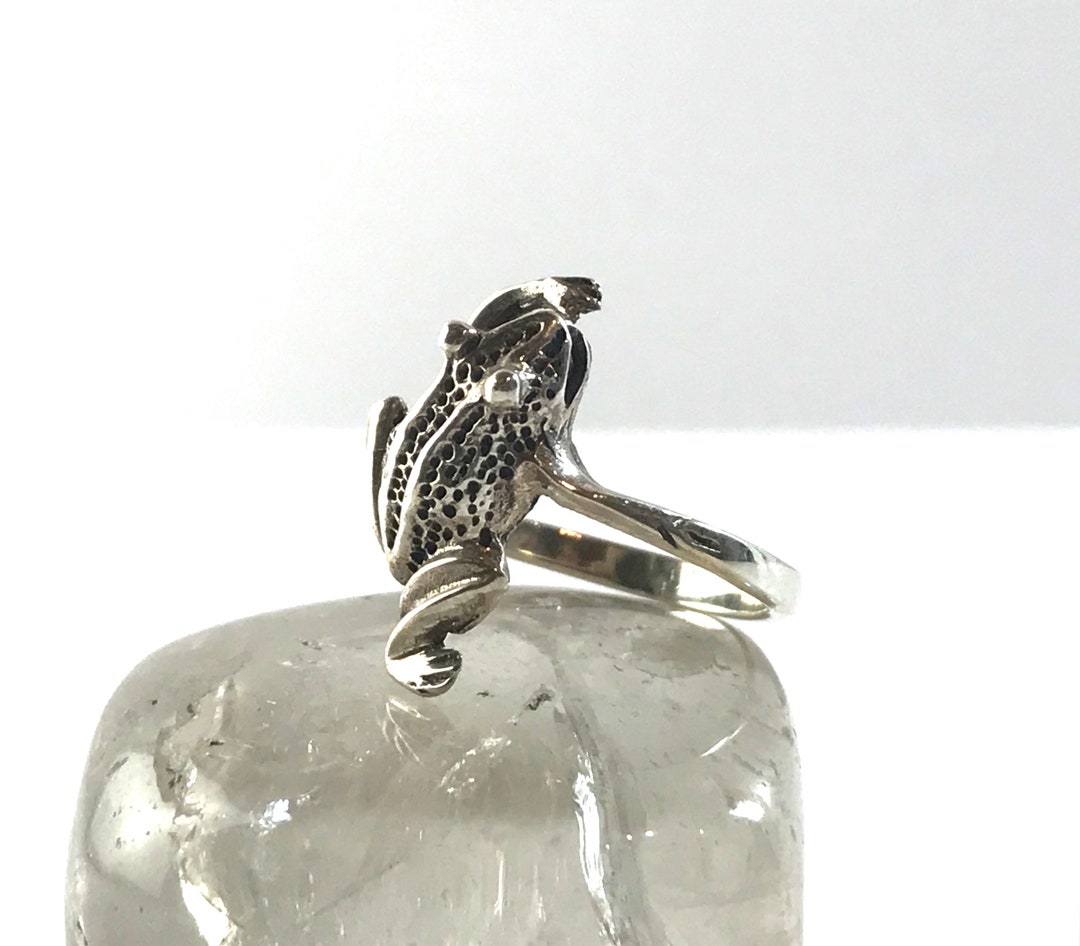 Peaceful Tree Frog Ring in Sterling Silver Hand Cast Etsy