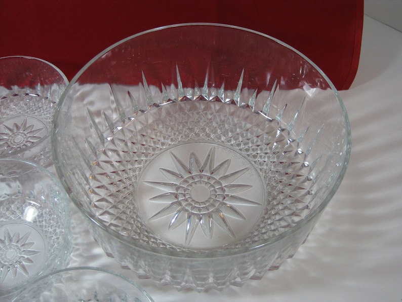 Vintage Arcoroc Crystal Glass Salad Bowl Set With 6 Smaller Etsy