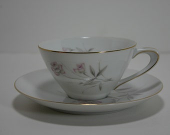 Vintage Royal Sovereign fine china teacup and saucer set Blush Rose Japan