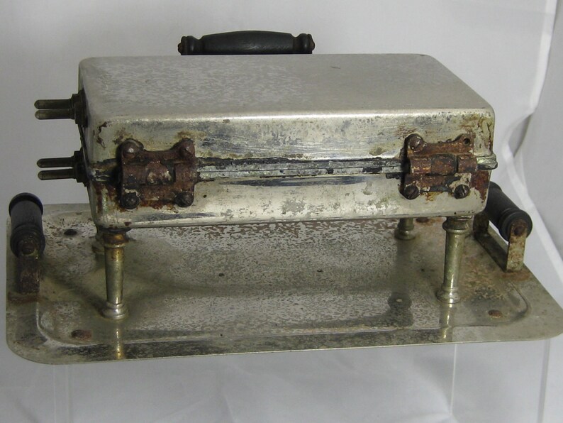 Antique Waffle Iron From Universal Early 1900's Would Make Etsy