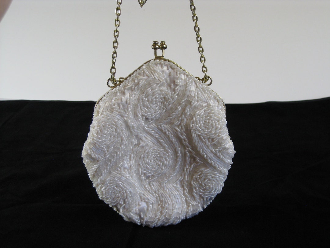 Vintage Fine Arts Bag White Beaded Evening Bag With Goldtone Metal