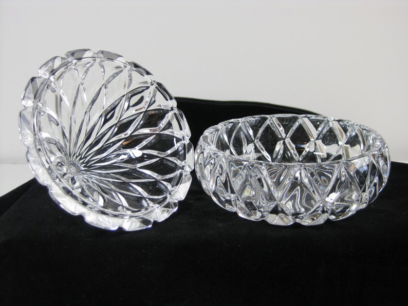 Vintage diamond cut Hershey/'s Kiss shaped clear glass candy dish