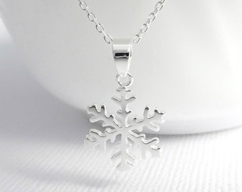 Winter Necklace, Christmas Necklace, Snowflake Necklace, Sterling Silver Snowflake Necklace, Christmas Gift, Bridesmaid Gift Necklace