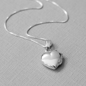 Sterling Silver Heart Locket Necklace, Locket Jewelry, Locket Necklace, Gift for Her, Anniversary Gift, Gift for Wife Necklace