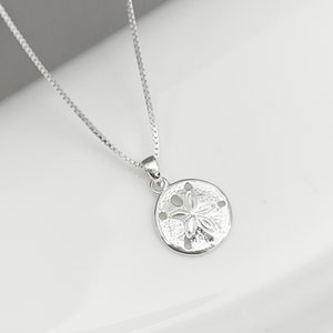 Tiny Sterling Silver Sand Dollar Necklace, Sanddollar Pendant Necklace, Sand Dollar Pendant, Lucky Charm Necklace, Best Friend Gift Necklace