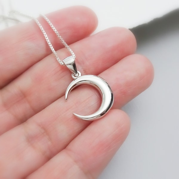 Tiny Sterling Silver Crescent Moon Necklace, Simple Crescent Moon Necklace, Casual Necklace, Girlfriend Gift Necklace, Moon Necklace+