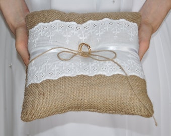 Rustic ring cushion Burlap Ring Bearer Pillow with White cotton lace Ring cushion Woodland / Rustic / Cottage style Weddings app. 6"x 6"