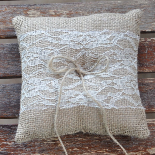 Burlap ring pillow Burlap Ring Bearer Pillow White or Ivory lace Ring cushion Woodland / Rustic / Cottage style Weddings